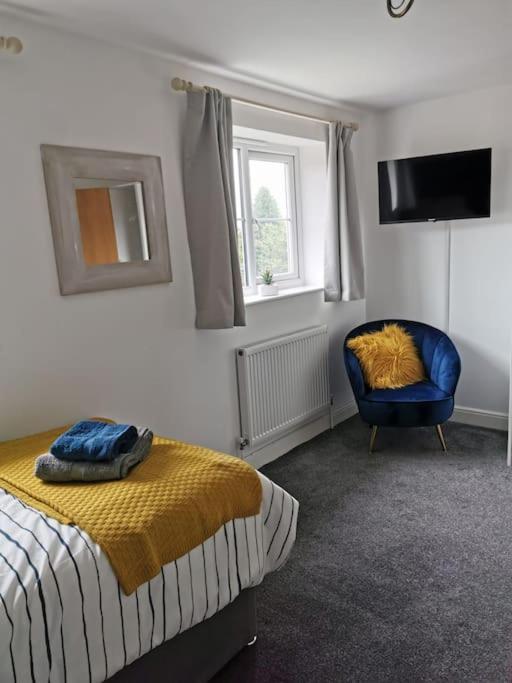 Modern Roomy 3 Bedroom Home パーショア エクステリア 写真